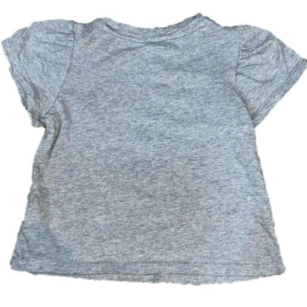 ⭐️3/$20 Girls Gap Rainbow T-Shirt Size 4T Grey - Picture 2 of 3